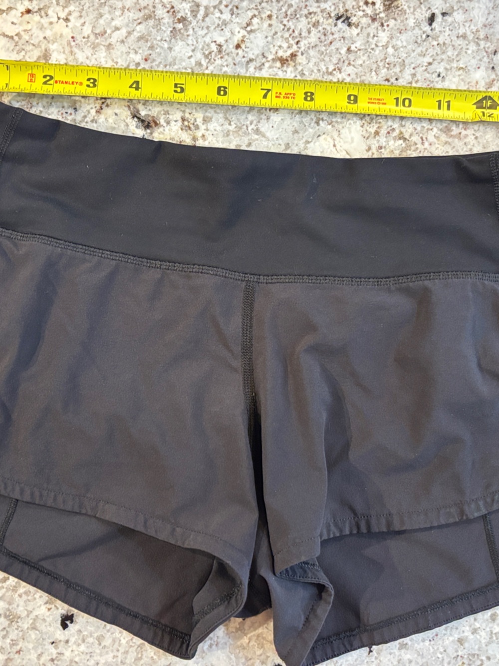 lululemon speed up low rise black woman’s Athletic Shorts